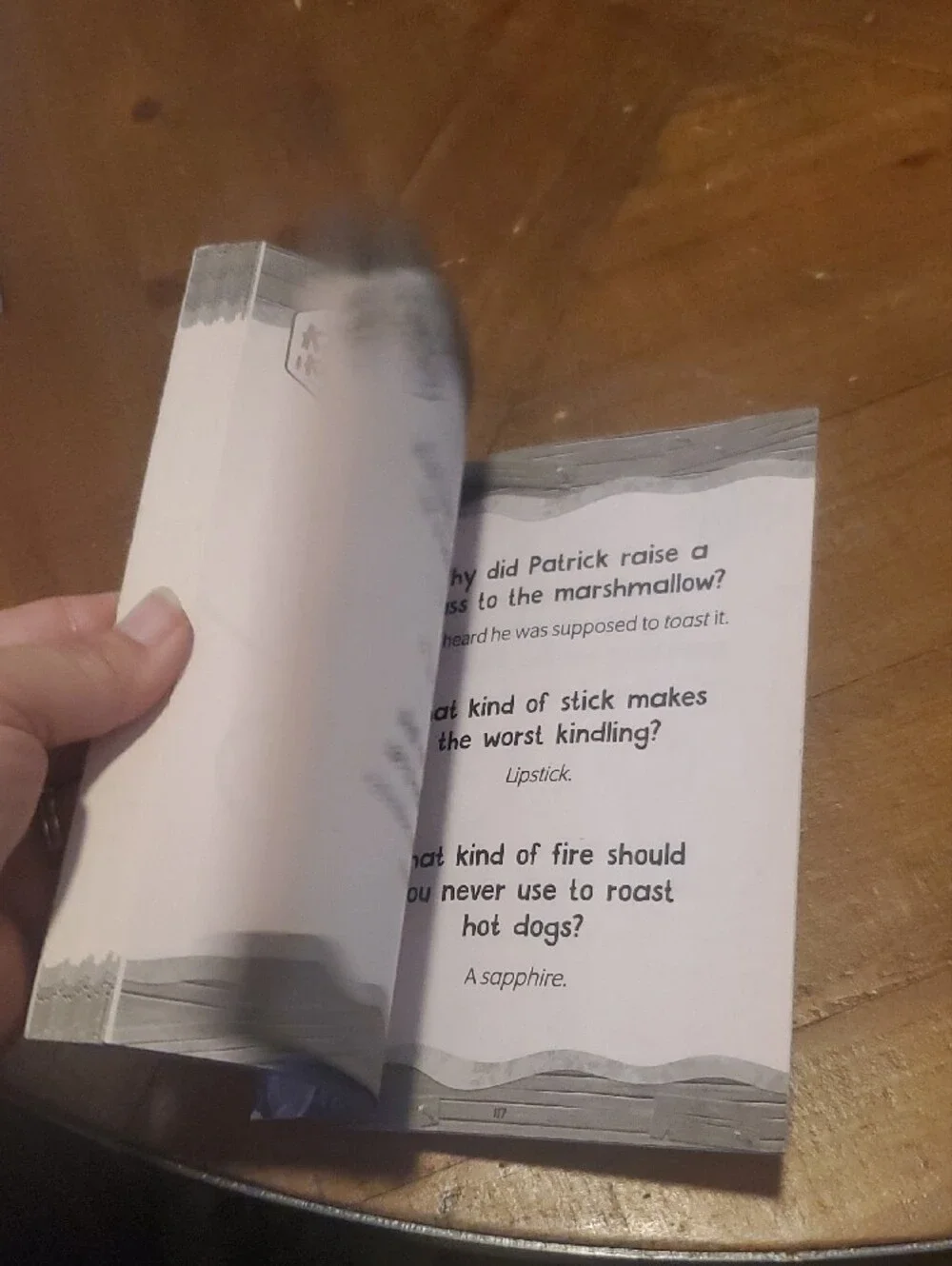 Nickelodeon SpongeBob Patrick Blue Purple Yellow Joke Book